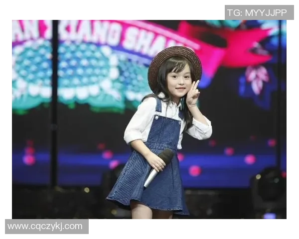 足球球星女儿颜值超高引关注成为新一代网红萌主