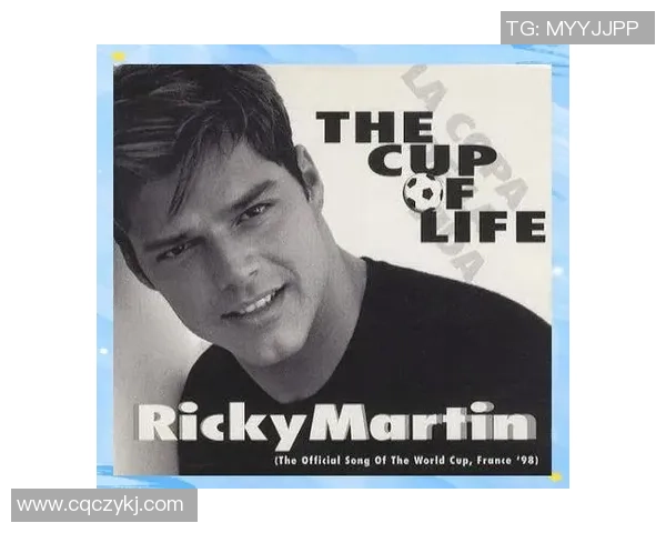 足球八位球星经典瞬间合集 精彩瞬间与传奇故事并存 足球八位球星经典瞬间合集 精彩瞬间与传奇故事并存